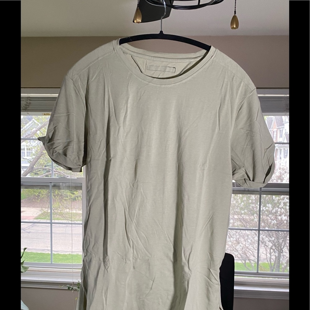Alphalete Rolled Muscle Shirt